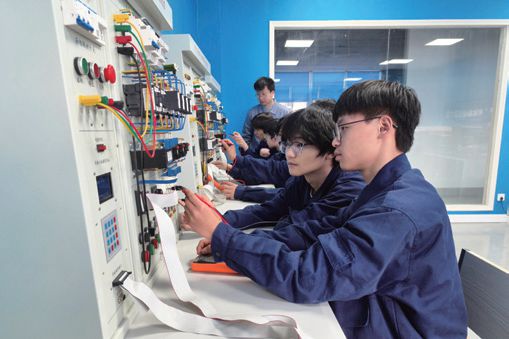 弘途高級技工學(xué)校 聚焦電子商務(wù)技術(shù)服務(wù)，培養(yǎng)數(shù)字時代技能人才